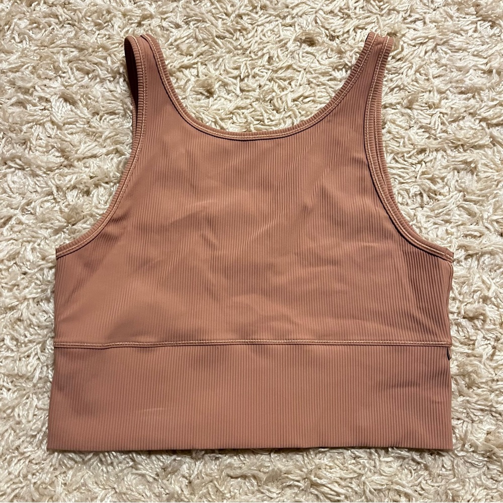 Lululemon Power Pivot tank